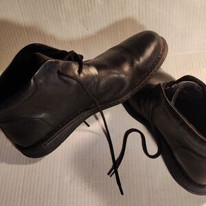Size 11.5 Born Leather Chukka Boots